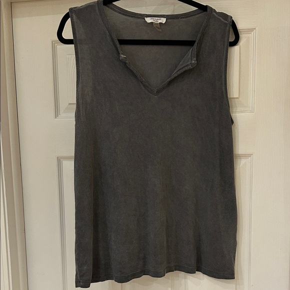 Cable & Gauge Tops - Cable & Gauge Charcoal Sleeveless Top XL